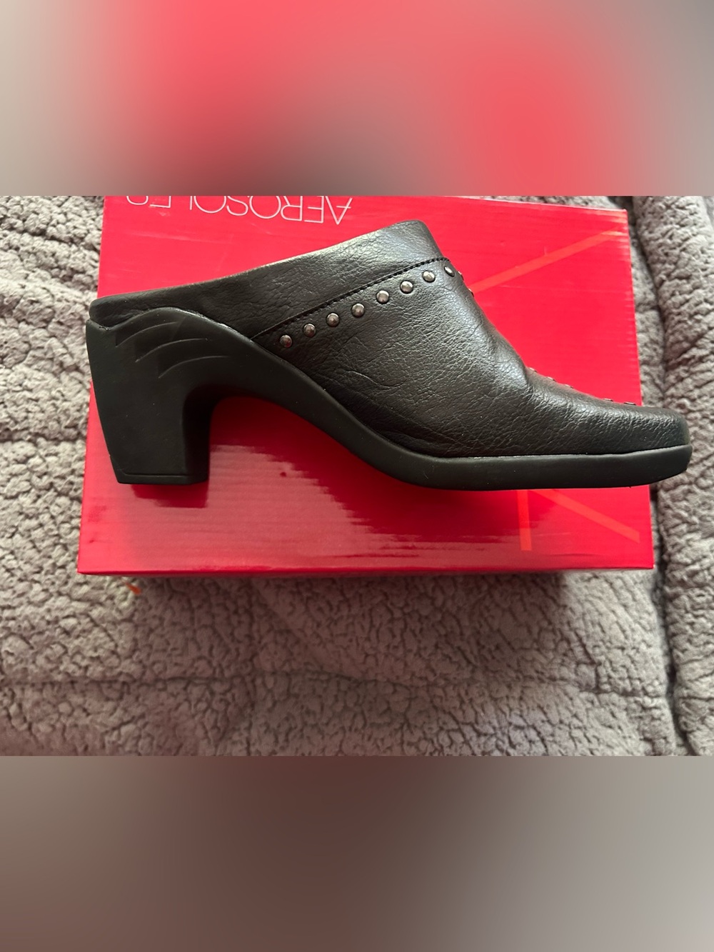 Memory comfort with black studs mules